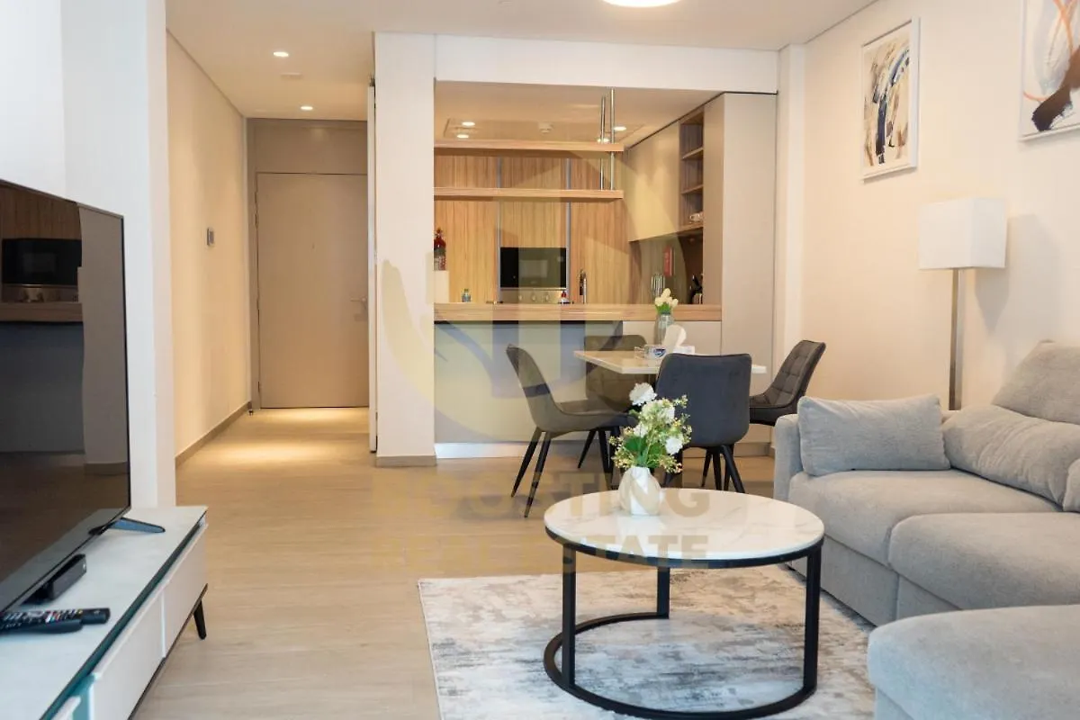 Elegant 2 Bedroom Apartment In Sobha Hartland Dubaï 0*,
