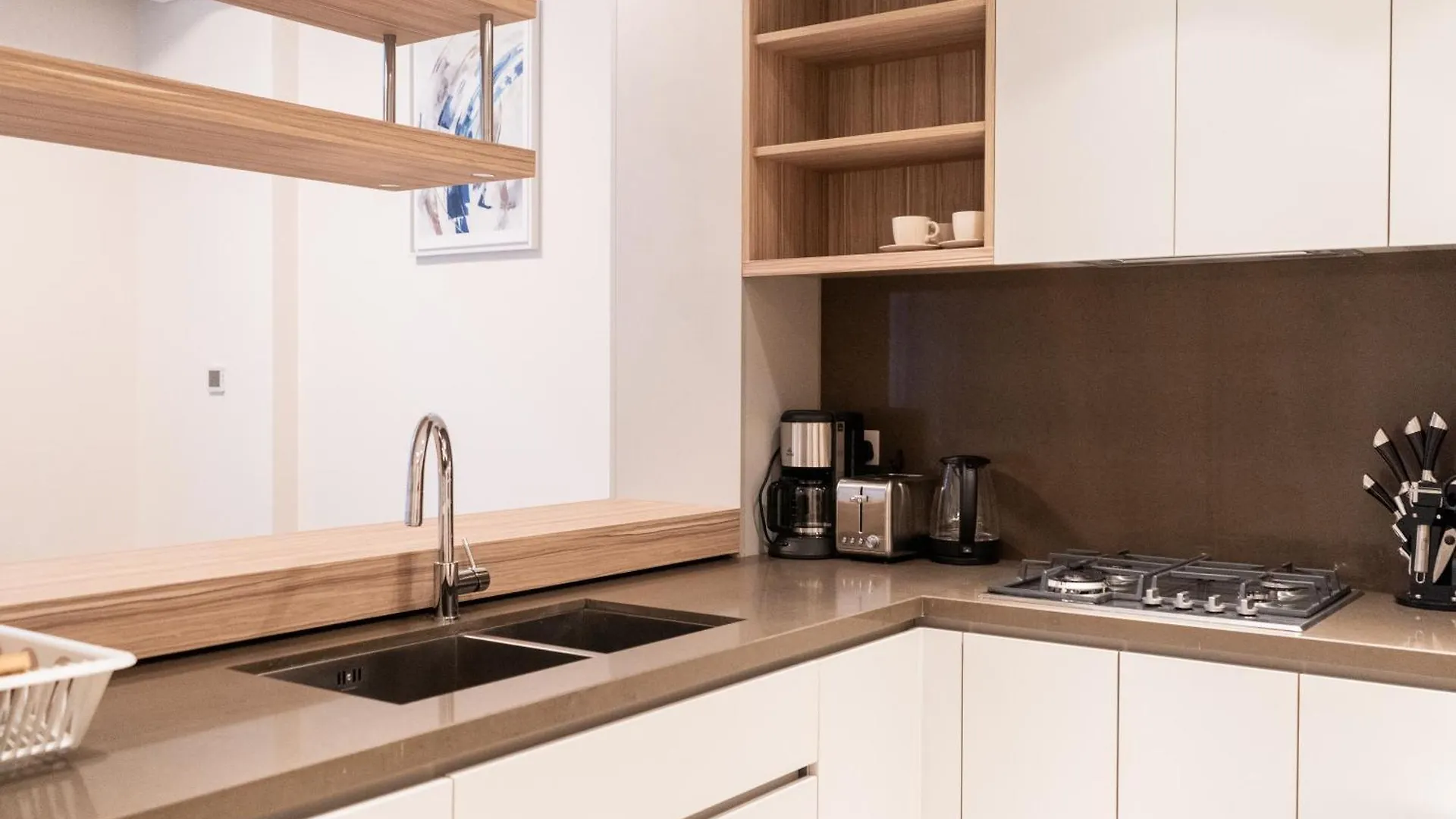 Elegant 2 Bedroom Apartment In Sobha Hartland Dubaï