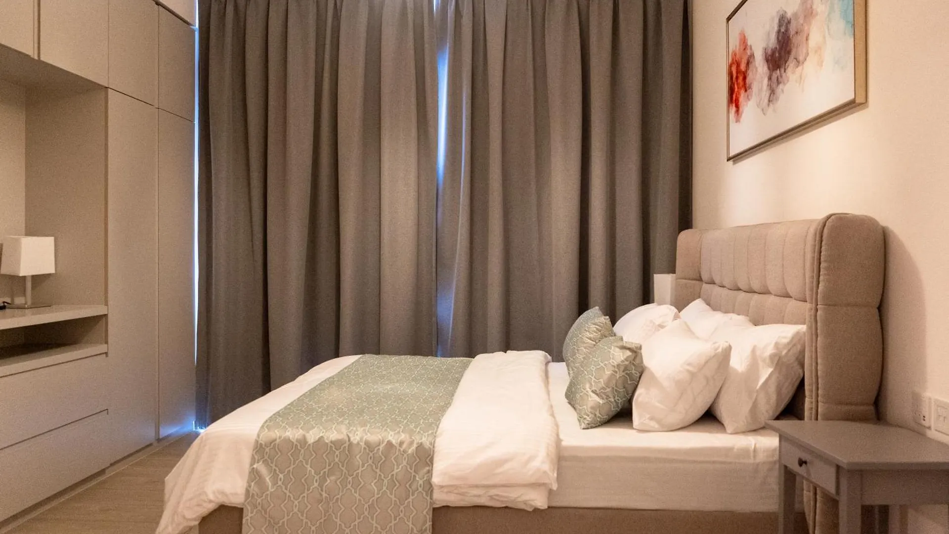 Elegant 2 Bedroom Apartment In Sobha Hartland Dubaï 0*,