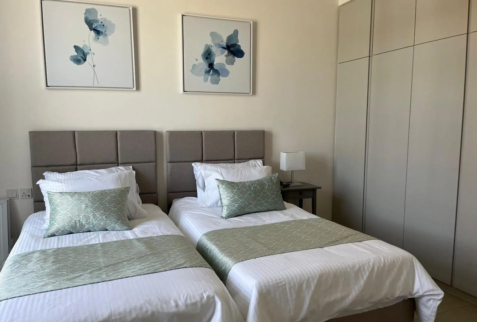 Elegant 2 Bedroom Apartment In Sobha Hartland Dubaï